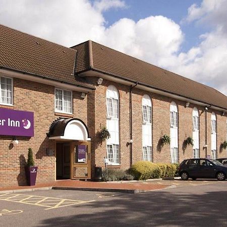 Premier Inn London Greenford Экстерьер фото