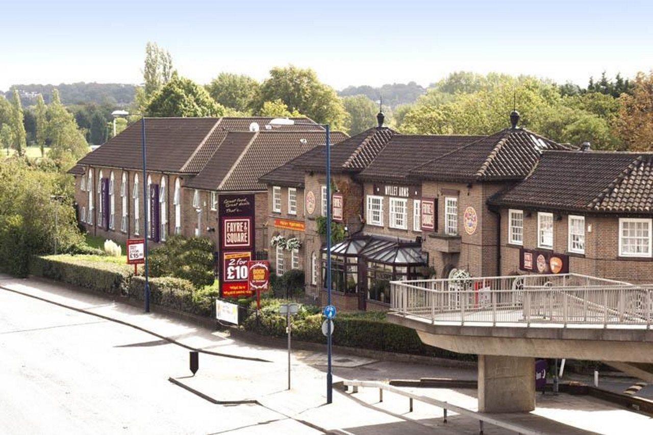 Premier Inn London Greenford Экстерьер фото